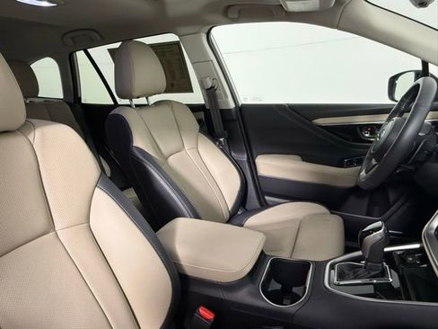 Used 2025 Subaru Outback Limited image 60