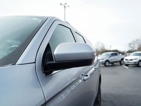 Used 2024 Ford Expedition Max XLT image 16