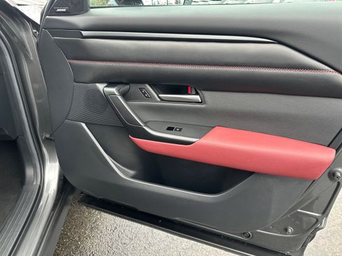 Used 2025 MAZDA CX-50 AWD 2.5 Hybrid w/ Premium Pkg image 23