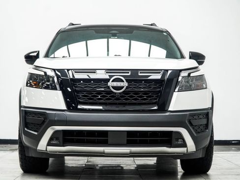 Used 2024 Nissan Pathfinder Rock Creek AWD/4WD image 7