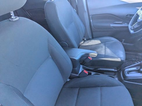 Certified 2023 Nissan Kicks S FWD image 11