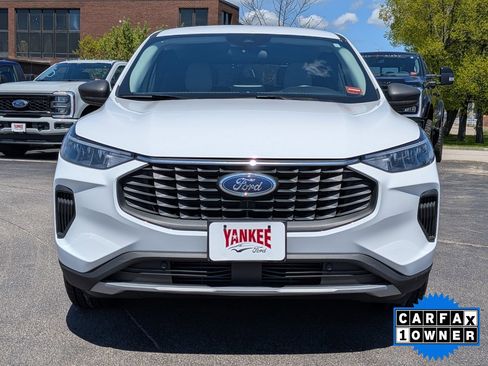 Certified 2023 Ford Escape Active AWD/4WD image 9