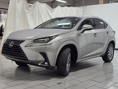 Used 2018 Lexus NX 300 FWD image 12