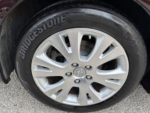 Used 2012 Toyota Avalon image 37