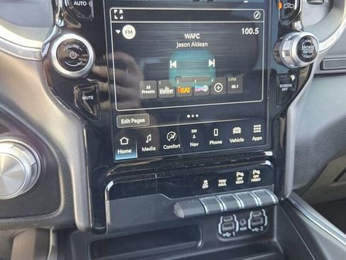 Used 2023 RAM 1500 Laramie AWD/4WD image 24