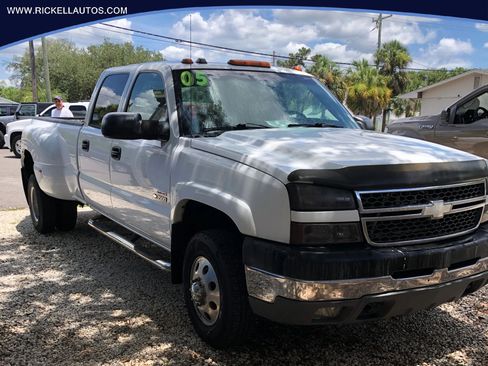 Used 2005 Chevrolet Silverado 3500 LS w/ Heavy-Duty Power Package AWD/4WD image 1