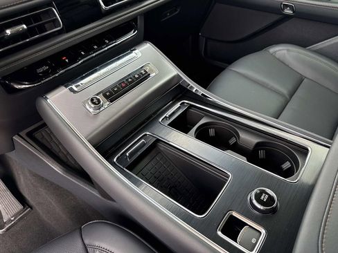 New 2026 Lincoln Aviator AWD image 26