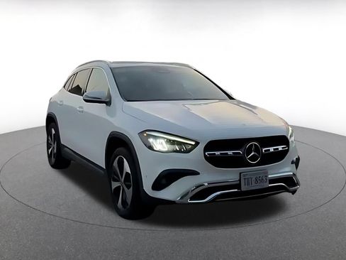 Used 2025 Mercedes-Benz GLA 250 image 3