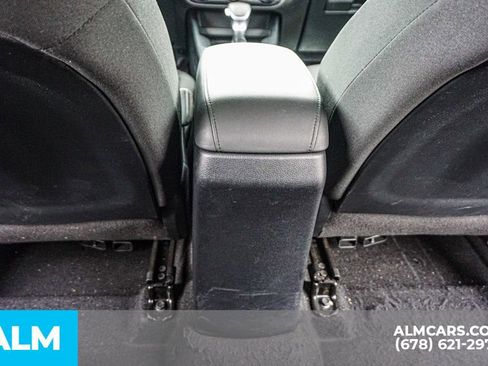 Used 2025 Kia Soul LX image 32