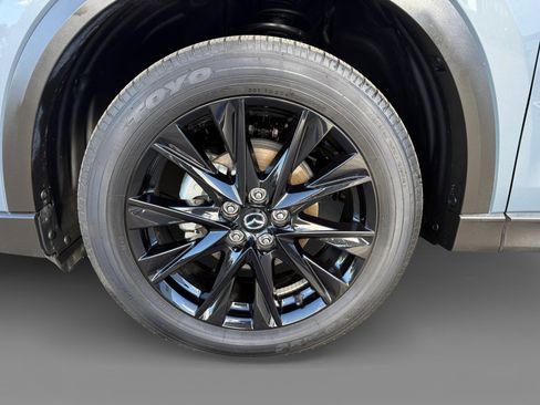 Used 2025 MAZDA CX-5 Carbon Edition image 9