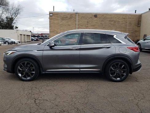 Used 2019 INFINITI QX50 Essential w/ Sensory Package image 3