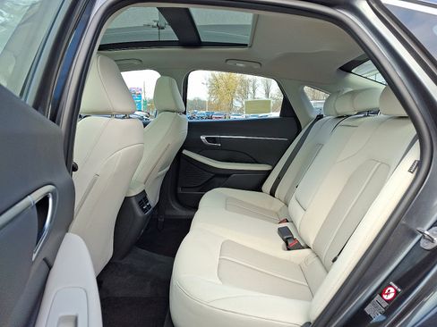 Used 2023 Hyundai Sonata SEL w/ Convenience Package image 10