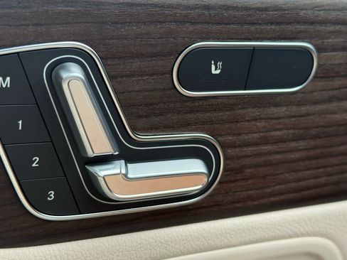 Certified 2026 Mercedes-Benz GLB 250 4MATIC image 25