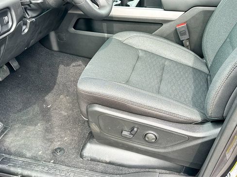 New 2026 RAM 1500 Big Horn AWD/4WD image 25