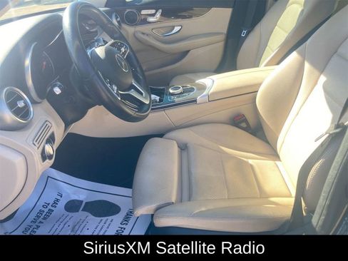 Used 2019 Mercedes-Benz C 300 C 300 image 3