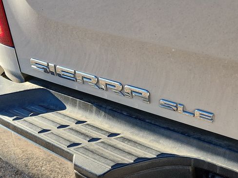 Used 2011 GMC Sierra 2500 SLE image 7