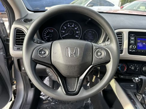 Used 2019 Honda HR-V LX image 16