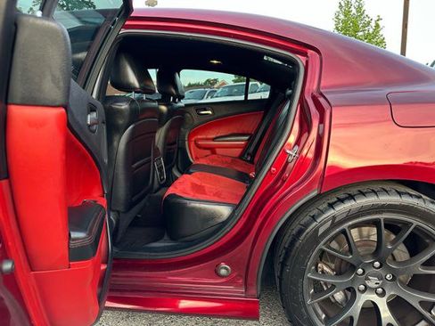 Used 2018 Dodge Charger R/T Scat Pack w/ Dynamics Package RWD image 12