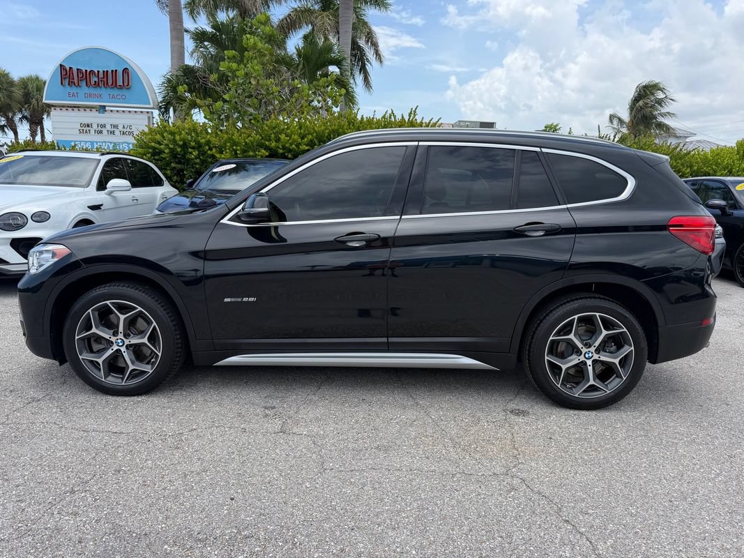 Used 2017 BMW X1 sDrive28i FWD image 1