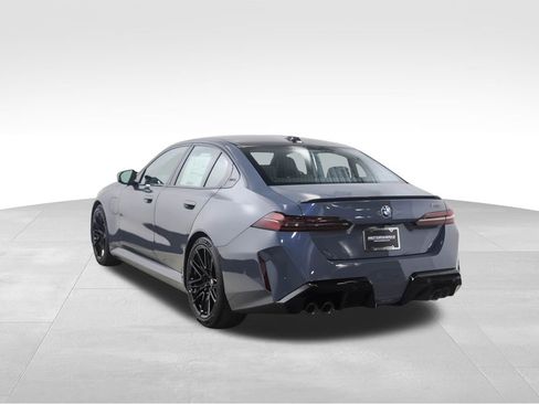 New 2026 BMW M5 w/ Carbon Package image 3