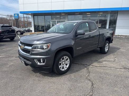 Used 2017 Chevrolet Colorado LT w/ LT Convenience Package RWD image 12