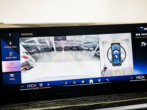 Used 2024 BMW X5 xDrive40i w/ M Sport Package image 24