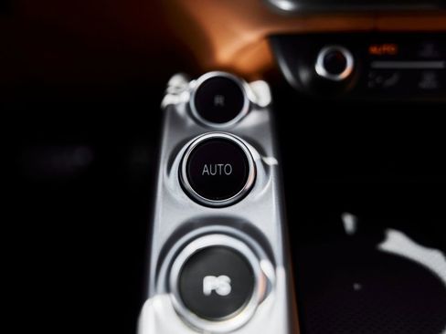 Used 2018 Ferrari GTC4Lusso AWD/4WD image 69