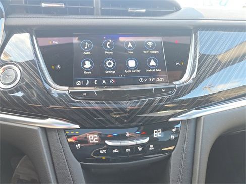 Used 2025 Cadillac XT6 Premium Luxury image 26