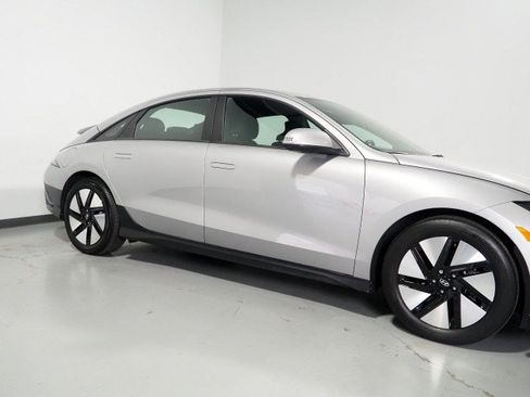 Used 2025 Hyundai Ioniq 6 SE RWD image 41