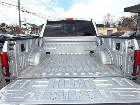 Used 2018 Ford F150 Lariat w/ Equipment Group 502A Luxury image 7