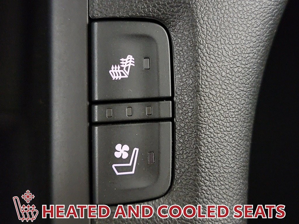 Used 2018 GMC Acadia Denali w/ Technology Package FWD image 27