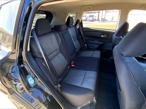 Used 2026 Nissan Rogue SV image 17