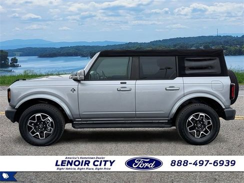 Certified 2021 Ford Bronco Outer Banks image 4