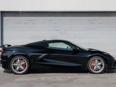 Used 2023 Chevrolet Corvette Stingray w/ Z51 Performance Package image 4