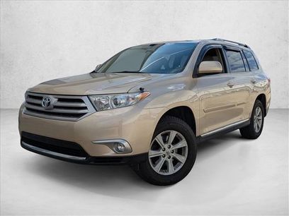 Used 2013 Toyota Highlander SE