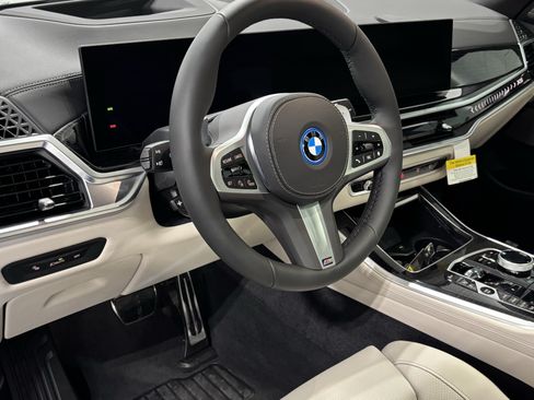 New 2026 BMW X5 xDrive50e w/ Executive Package AWD/4WD image 13
