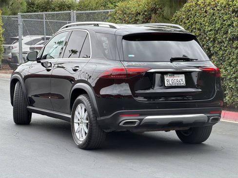 Used 2024 Mercedes-Benz GLE 450e 4MATIC image 5
