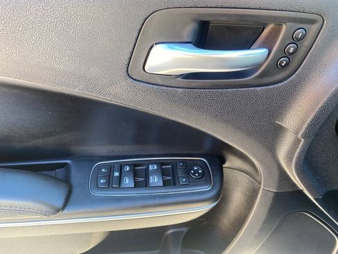 Used 2021 Dodge Charger SXT w/ Leather Interior Group image 18