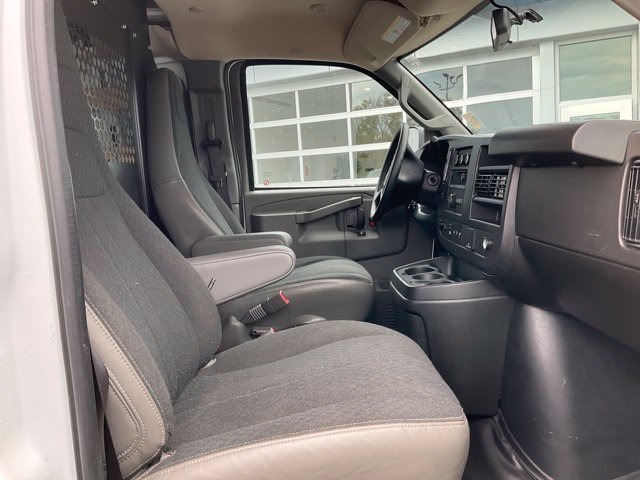 Used 2025 Chevrolet Express 2500 w/ Driver Convenience Package RWD image 13