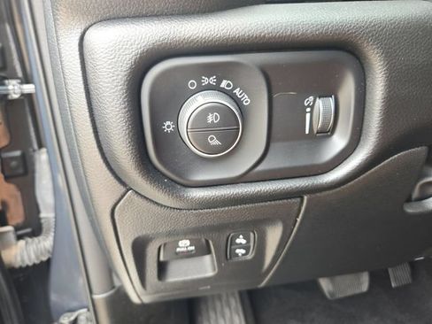 Used 2025 RAM 1500 Big Horn AWD/4WD image 17