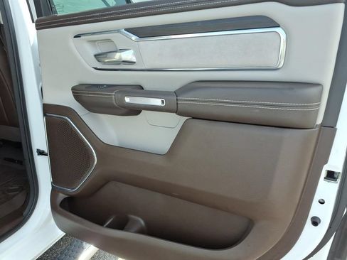 Used 2025 RAM 1500 Laramie AWD/4WD image 14