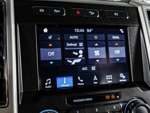 Used 2019 Ford F250 Lariat w/ Lariat Ultimate Package AWD/4WD image 29