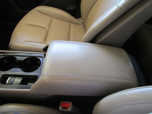 Used 2020 Lincoln Corsair FWD w/ Equipment Group 101A image 30