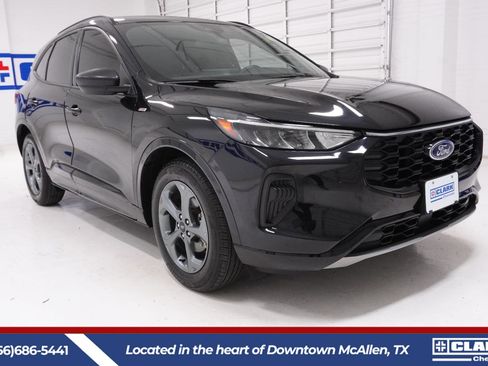 Used 2024 Ford Escape ST-Line w/ Tech Pack #1 image 3