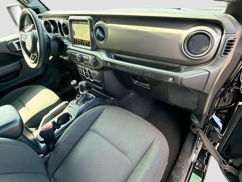 Used 2023 Jeep Wrangler Unlimited w/ Sun & Screen Package AWD/4WD image 34
