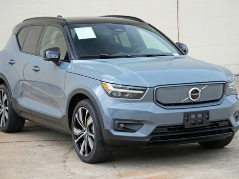 Used 2021 Volvo XC40 P8 Recharge w/ Advanced Package AWD/4WD image 52