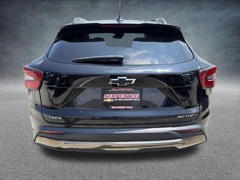 Certified 2024 Chevrolet Trax ACTIV w/ Sunroof Package FWD image 9
