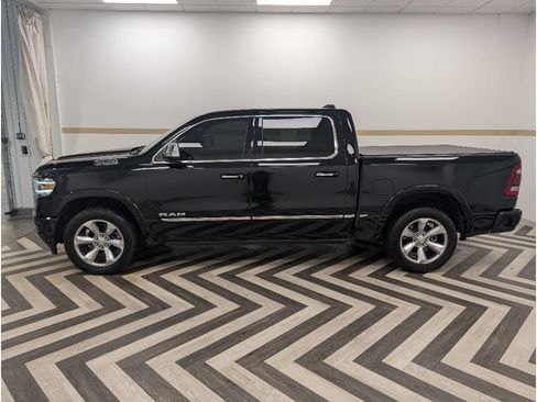 Used 2022 RAM 1500 Limited AWD/4WD image 3