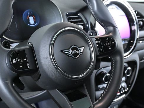 Used 2023 MINI Cooper Clubman S w/ Premium Package FWD image 13