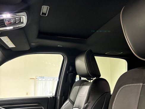 Used 2024 RAM 2500 Laramie w/ Night Edition image 16